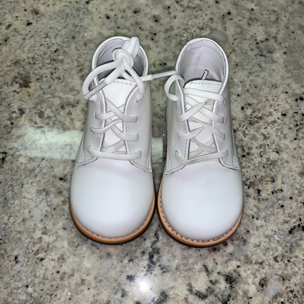 Josmo Walking Shoe